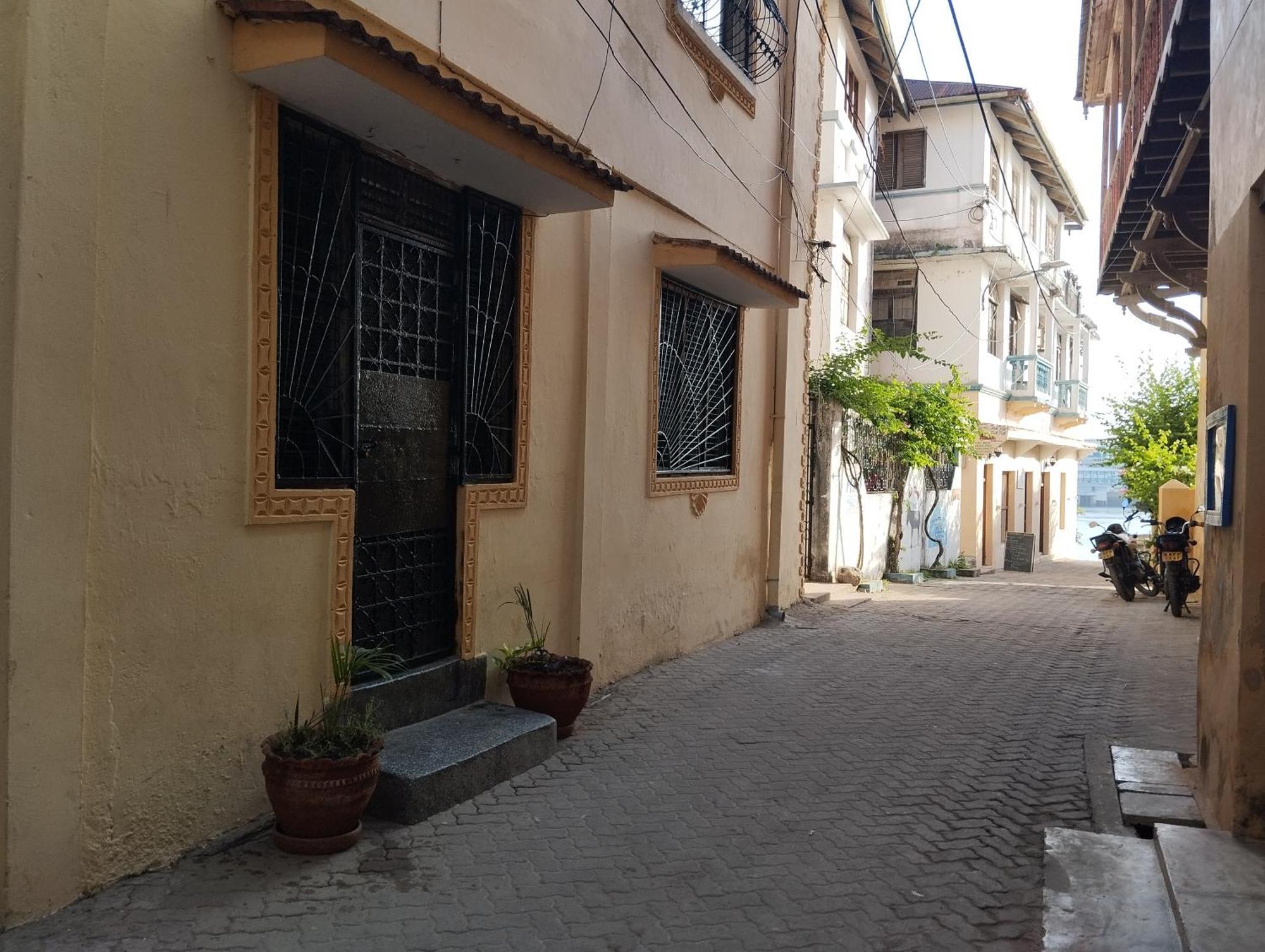 Mombasa Comfort House, Old Town Esterno foto